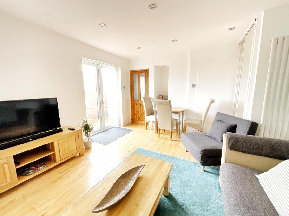 White Eden - Explore Cornwall From A Comfy Central Appartment St Austell Dış mekan fotoğraf